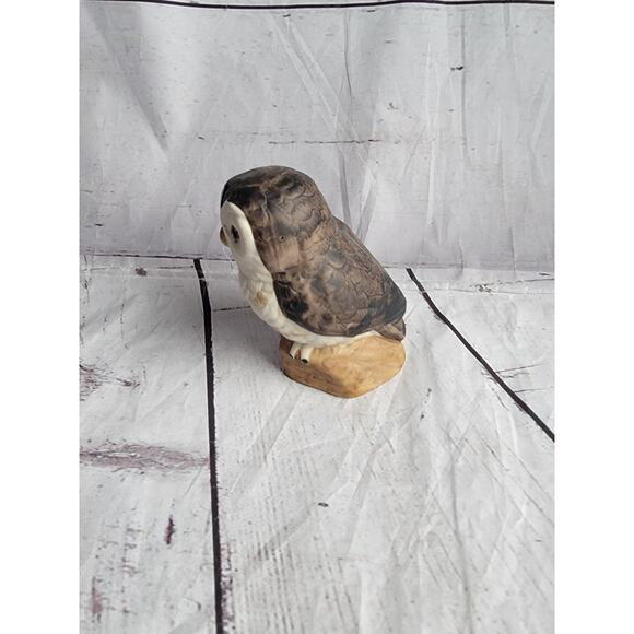 Vintage Ceramic/Porcelain Owl Figurine on Rock 4 inches READ 2 - Picture 4 of 8